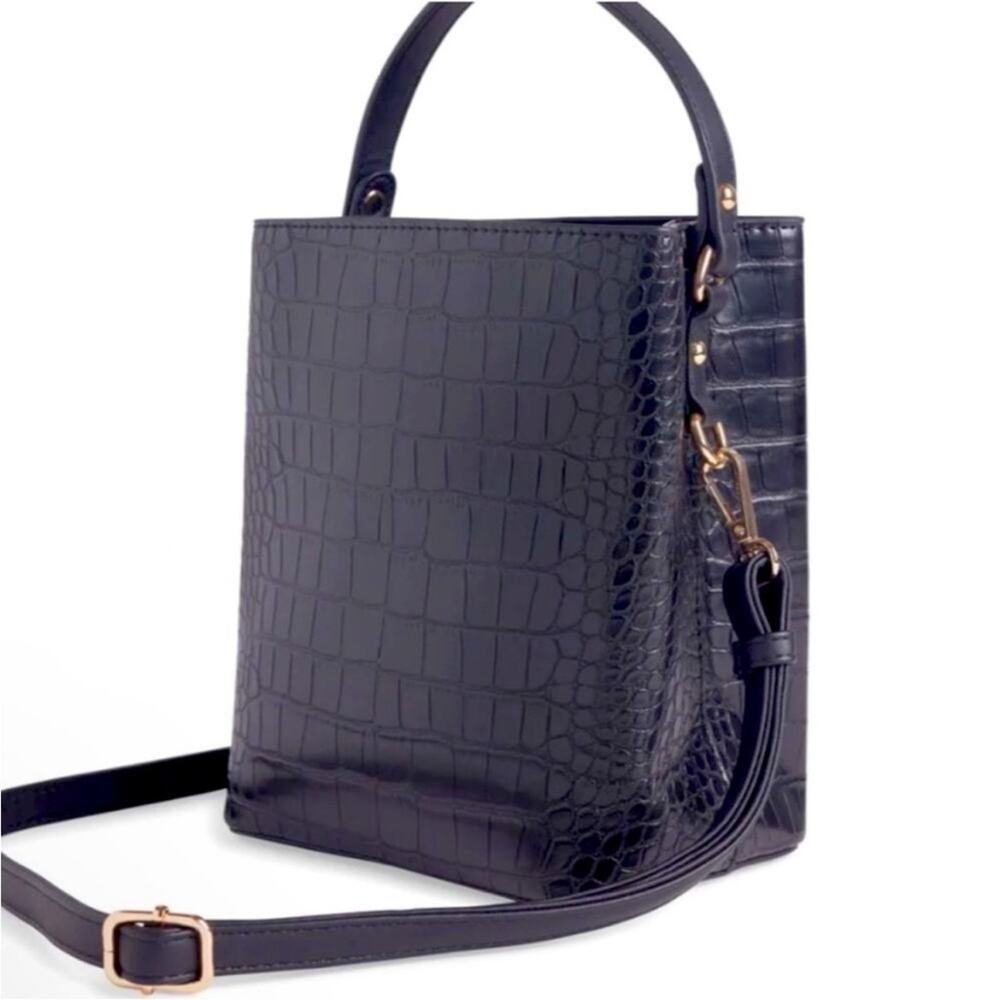 Aota Elena Bucket Bag Black Vegan Leather Crocodile Embossed-Crossbody Strap-NWT - Picture 3 of 8